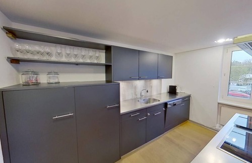 Dietikon District Apartamento | Basic Stay with Full Kitchen near Zurich