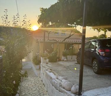 Spanokhorion Casa | Basil & Sunrise