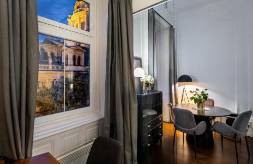 Pusztavacs Apartamento | BASILICA Panorama Delux Apartment