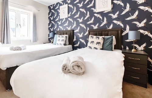 Basingstoke Apartamento | 2 Bedroom 2 Bathroom Basingstoke Town Center Apartment By Firoz Property Management