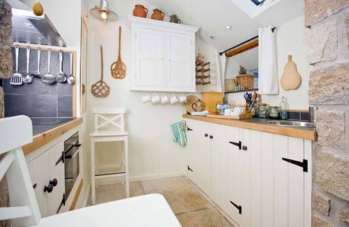 Sennen Cove Cabaña | Basking Shark, Beach Cottage, Superb Sea Views