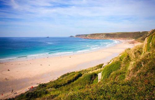 Sennen Cove Casa | Basking Shark, Studio Cottage With Superb Sea Views By Beach