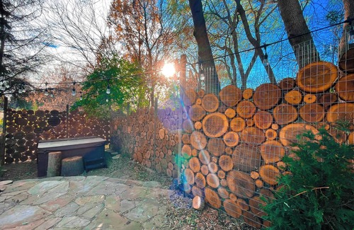 Glendale Casa | Bass &Sparrow - Spa Retreat on the Milwaukee River