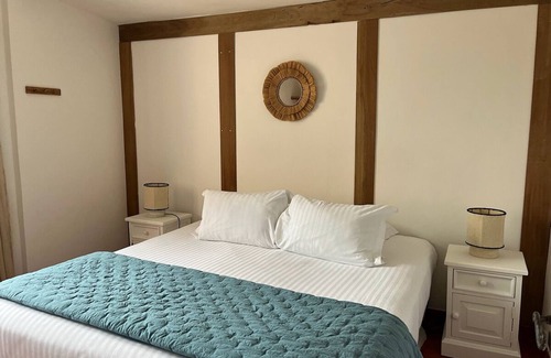 Cereste Otro | Bastide 1830, Domaine de la Bastidonne 4* Superb view of le Luberon Heated Pool
