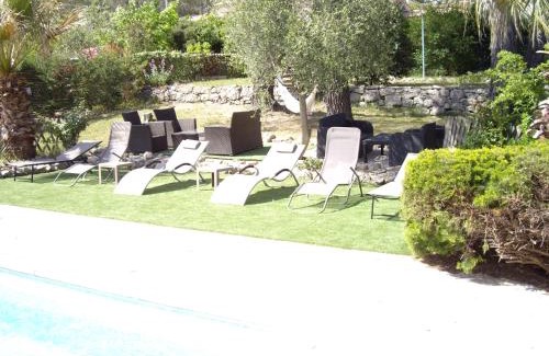 Bagnols-en-Foret Cama Y Desayuno | Bastide de l'Ovalie