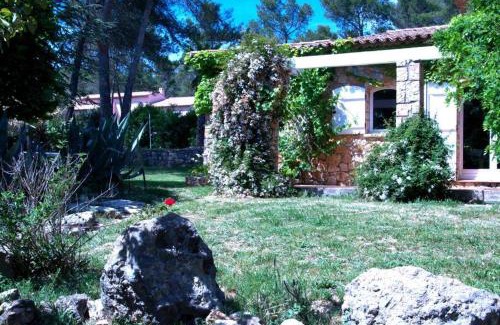 Bagnols-en-Foret Apartamento | Bastide de l'Ovalie Gites