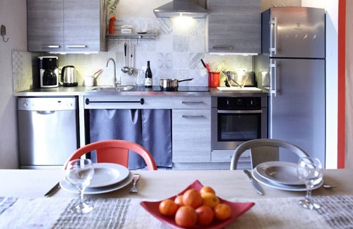 Apt Casa | Bastide de la Mandarine du 18 ° s "Red Ochre" Natural en el corazón del Luberon
