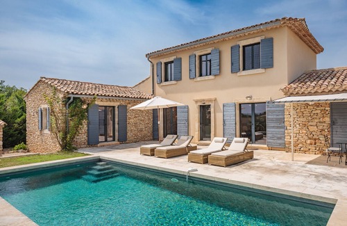 Croagnes Casa | Bastide-style property with pool and grape vines