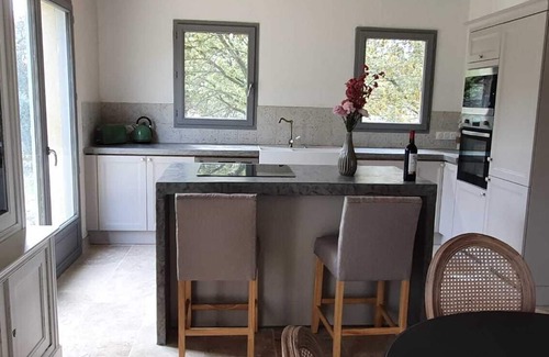 Uzes Casa | Bastide Provençale Avec Piscine Privée Chauffée