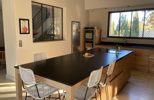 Eyragues Villa | Hermosa Bastide provenzal 8-12 personas con piscina, a 2 pasos de Saint-Rémy-de-Pce