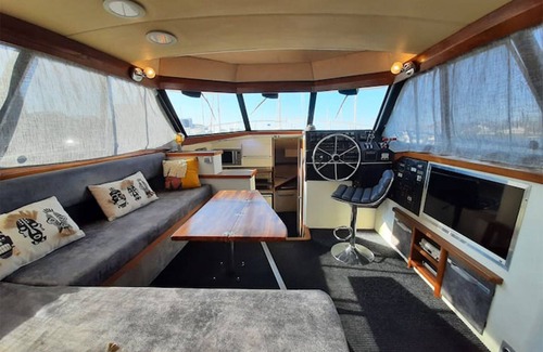 Bassins a Flot Alquiler De Eote | Bateau le Black Pearl, un appartement sur l'eau à Bordeaux.