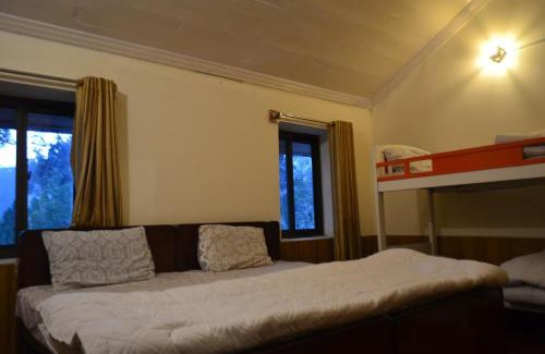 Khyber Pakhtunkhwa Cabina | Batrasi Dak Bungalow