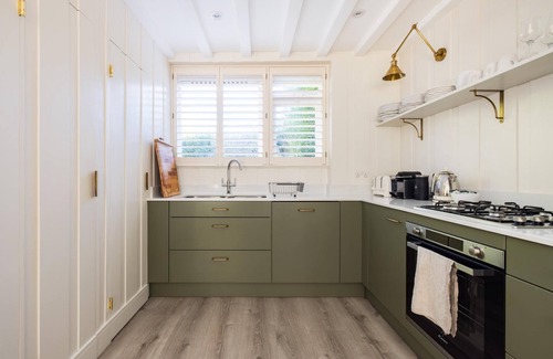St. Mary's Park Apartamento | Battersea Set – 3 Bedroom Home with Garden