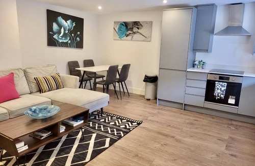 Vauxhall Apartamento | Batterseaflat/sleeps6/refurbished/tv