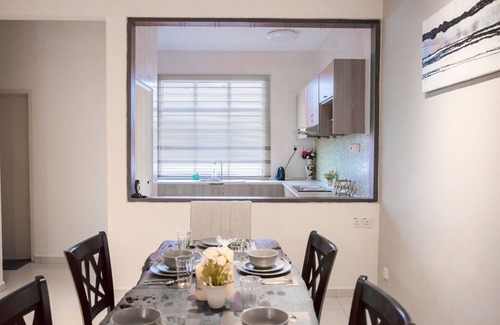 Tanjung Bungah Villa | Batu Ferringhi - Shamrock Villas Penang