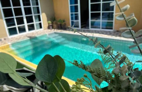 Batu Pahat Casa | Batu Pahat Santalia Pool Villa 4BR 1k4Q 12~16px