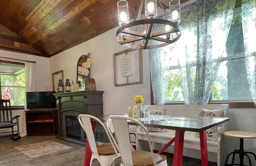 Marble Otro | Bauernhaus - Adorable & Modern Farmhouse