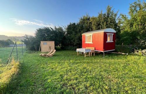 Dettenheim Apartamento | Bauernhof Glamping mit Alpakas und Ziegen