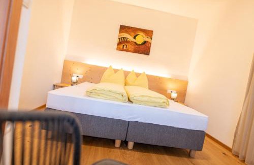 Sluderno Apartamento | Bauernhof Residence Hausergut with Ortler views, central and quiet position