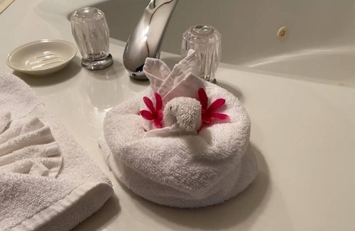 Eureka Springs Hotel | Bavarian Inn Lodge & Restaurant