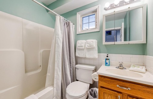 Ocean City Hotel | Bay 2 Beach