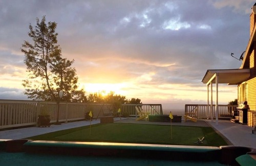 Evergreen Villa | BAÑERA DE HIDROMASAJE. GOLF. BBQ RETIRE AMZIN CITY VIEW. SLEEP20