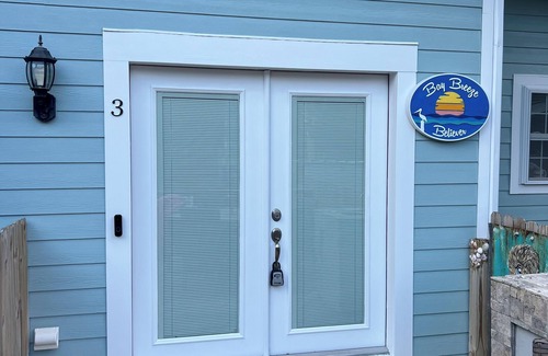 Apalachicola Casa | 🌴Bay Breeze Believer Apalachicola Bay Front Home with Fishing Dock🌴