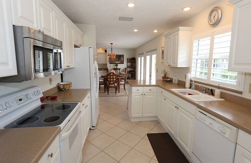 Longboat Key Casa | Bay Haven Home on Longboat Key by RVA