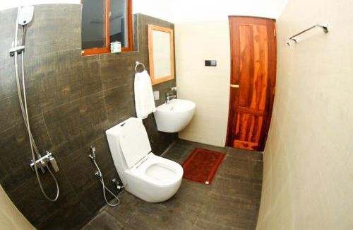 Dickwella Hotel | Bay Hiriketiya