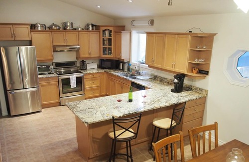 Cressy Casa | Cove House at Prinyers - Waterfront privado del condado de Prince Edward