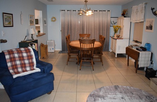 Gallatin Casa | "CASI AZUL"