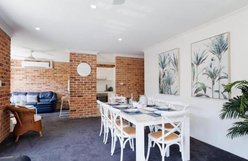 Nelson Bay Apartamento | Bay Parklands, 68 2 Gowrie Ave - Fully ducted aircon, wifi, pool, tennis court, communal spa