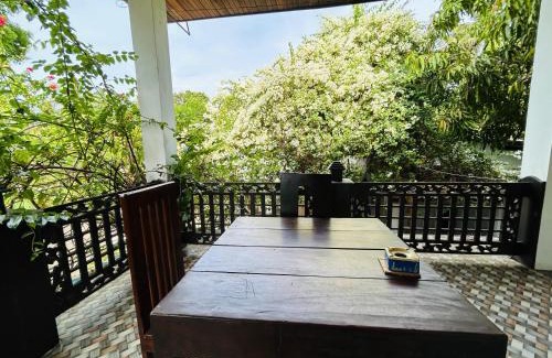Pottuvil Division 2 Hotel | Bay Root Surf Resort