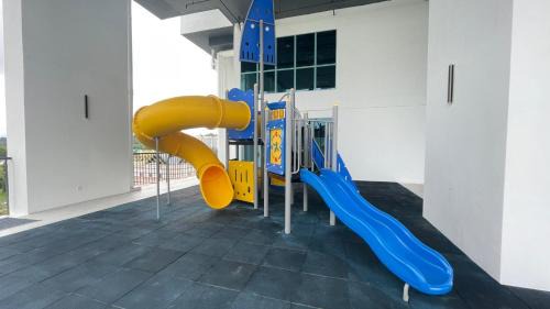 Likas Apartamento | Bay Suite near Likas SICC Jesselton Point Suria Sabah by Chillmore