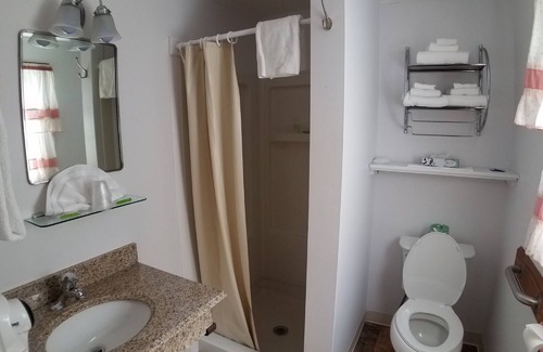 Laconia Hotel | Bay Top Motel