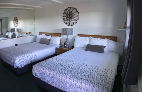 Laconia Hotel | Bay Top Motel