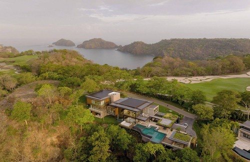 Península de Papagayo Casa | Bay-View Architectural Gem Villa at Peninsula Papagayo
