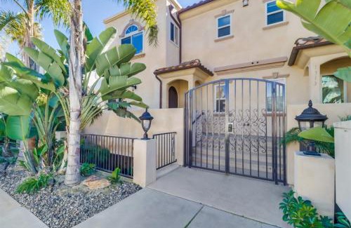 Crown Point Casa | Bay View Dream Home - IndoorOutdoor Living, Rooftop & Steps to Bay