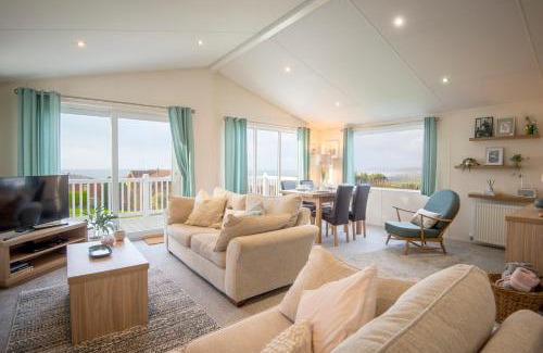 Borth Casa | Bay View Lodge, Brynowen