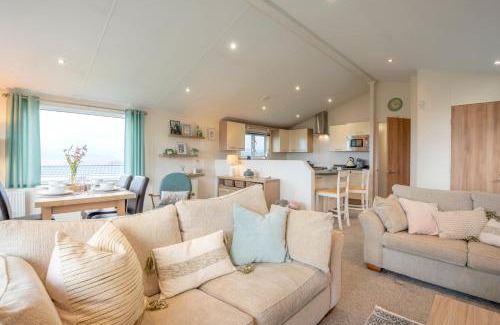 Borth Casa | Bay View Lodge, Brynowen