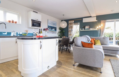 Portreath Cabaña | BAY VIEW, pet friendly, country holiday cottage in Portreath