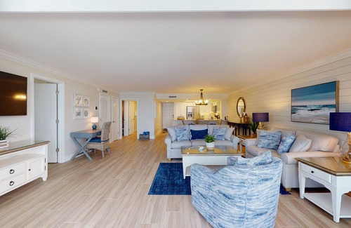 Punta Rassa Condominio | Bay View Tower #134 LUXURIOUS NEWLY RENOVATED 2 BED CONDO WITH BREATHTAKING VIEWS