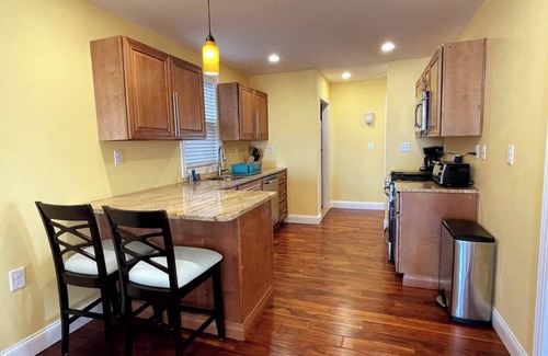Ventnor City Casa | Bay view-walk to beach/boards/restaurants, parking