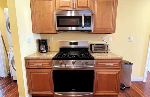 Ventnor City Casa | Bay view-walk to beach/boards/restaurants, parking