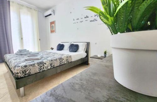 Carini Apartamento | Bay View Wi-Fi-Vista Mare-Free Parking