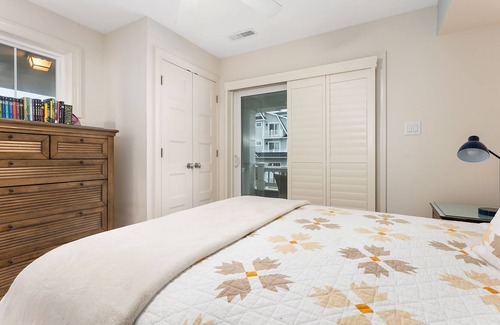 Goshen Casa | Bay views and Avalon's gorgeous sunrises and sunsets