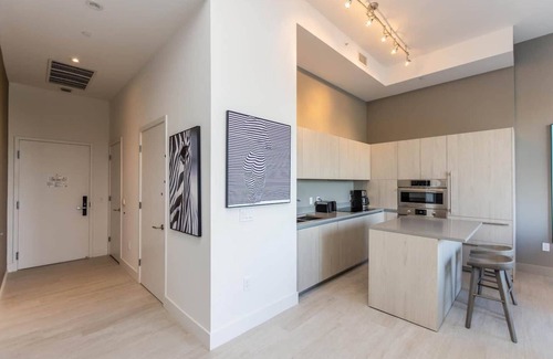 Seybold Apartamento | This apartment is a 1 bedroom(s), 1.5 bathrooms, located in Hollywood, FL.