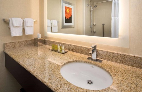 Burlingame Casa | Bay views minutes from the airport