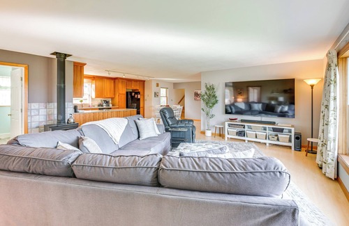 Steuben Casa | Bay Views: Peaceful Acadia National Park Getaway!