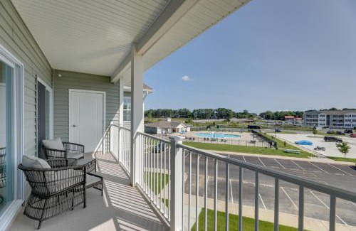 Rehoboth Beach Apartamento | Bayfront Condo with Pool Access, Near Rehoboth Beach